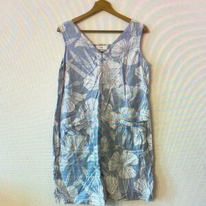 Floral Blue and White Sleeveless Dress
